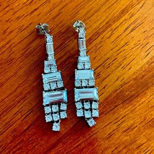 Stunning emerald cut rhinestone earrings